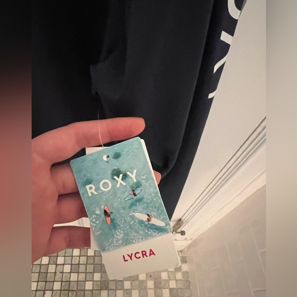 Roxy Whole Hearted Long Sleeve UPF 50 Rashguard Navy LARGE - Picture 10 of 12